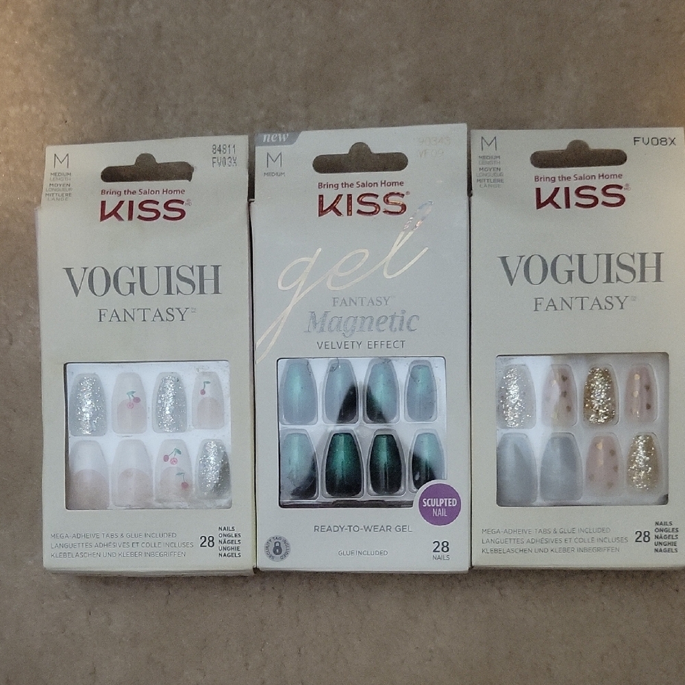 KISS Vogueish and Gel Fantasy Nail Set Trio